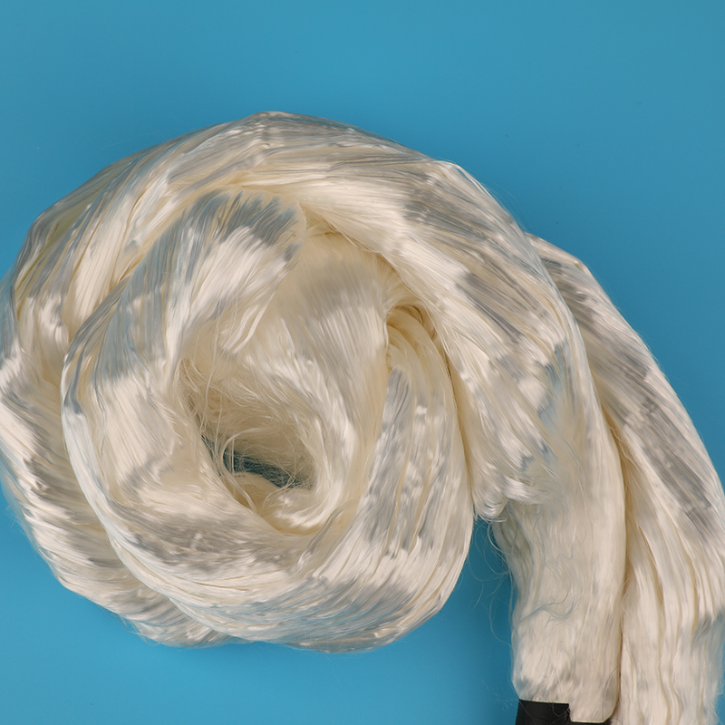 Modifikovaný polyester nativní lesklý 1.2D vločkovací koudel